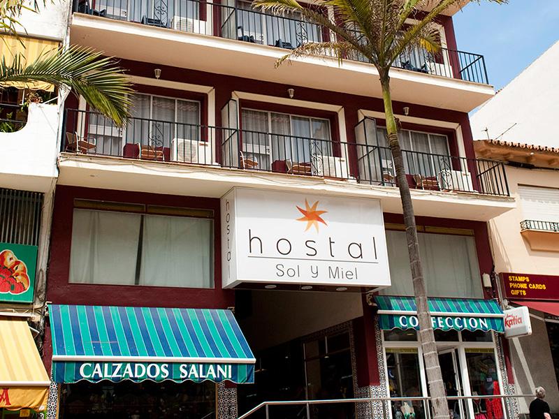 Hostal Sol Y Miel Benalmadena Exterior photo